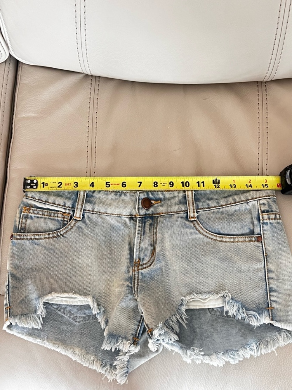 Love Culture Acid Wash Distressed Denim Shorts M Low Rise Frayed Festival - Picture 9 of 11
